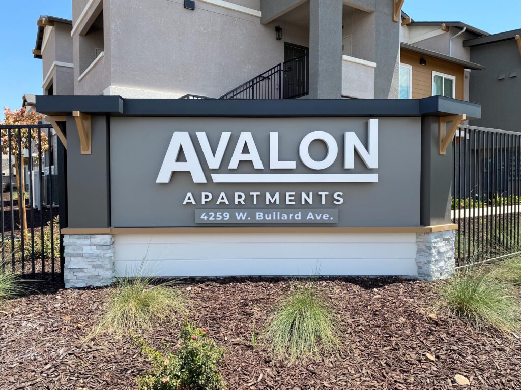 Avalon Apts Day Commercial Neon Inc